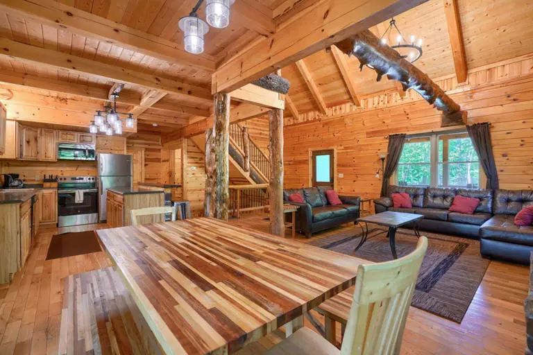 Rocky Hill Lodge