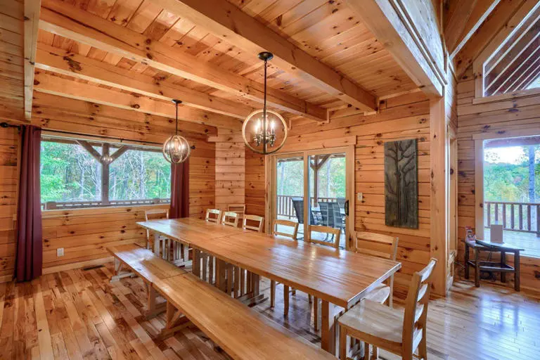 Rose Ridge Lodge