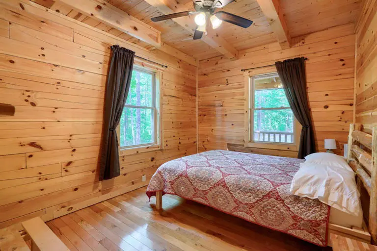 Rocky Hill Lodge