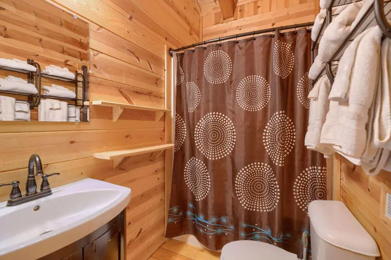 Rocky Hill Lodge