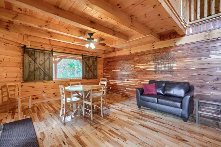 Rose Ridge Lodge
